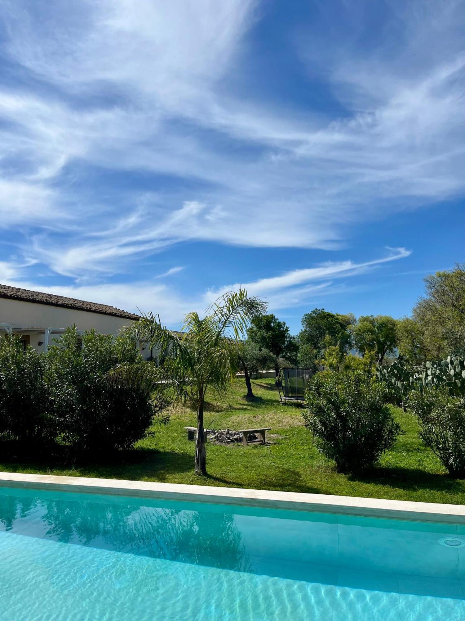 Dimora Di Dante Bed & Breakfast Chiaramonte Gulfi Exterior foto